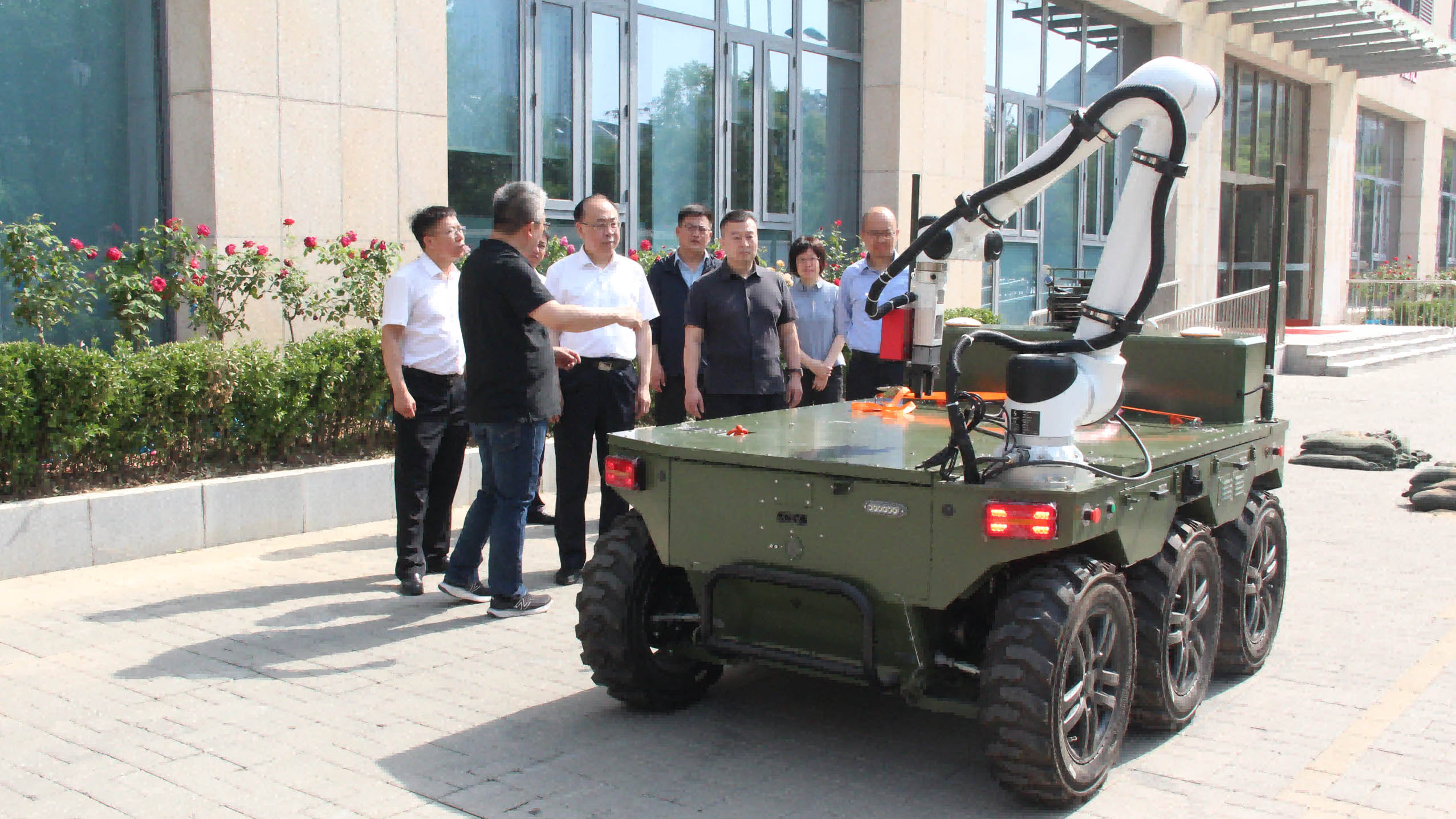 市國資委黨委書記、主任張勇一行赴津投資本所屬天數集團調研